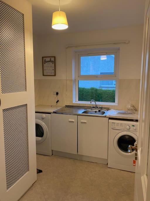 The Townhouse Dungloe Villa ภายนอก รูปภาพ