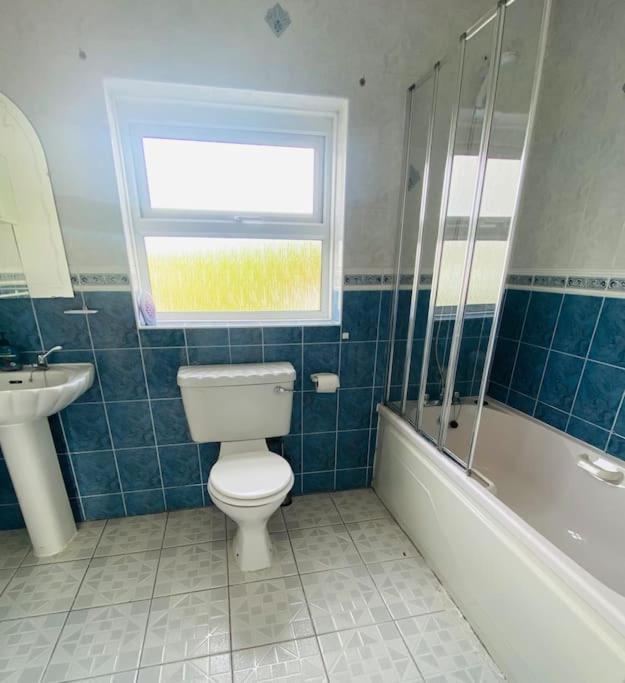 The Townhouse Dungloe Villa ภายนอก รูปภาพ