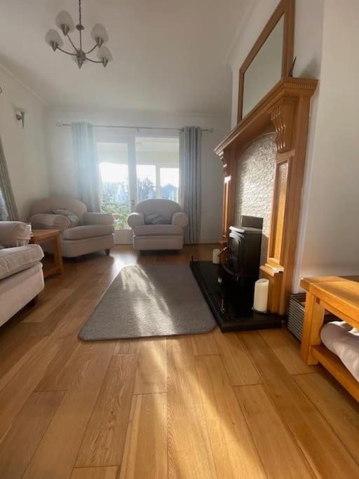 The Townhouse Dungloe Villa ภายนอก รูปภาพ